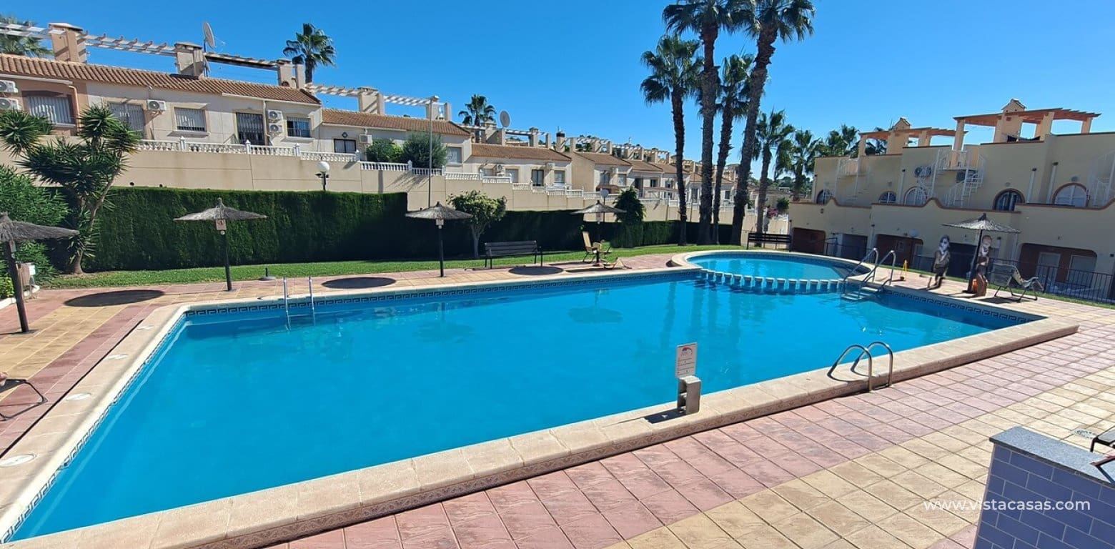 2 soveværelse Byhus til salg i Villamartin med swimmingpool garage - € 194.995 (Ref: 10172109)