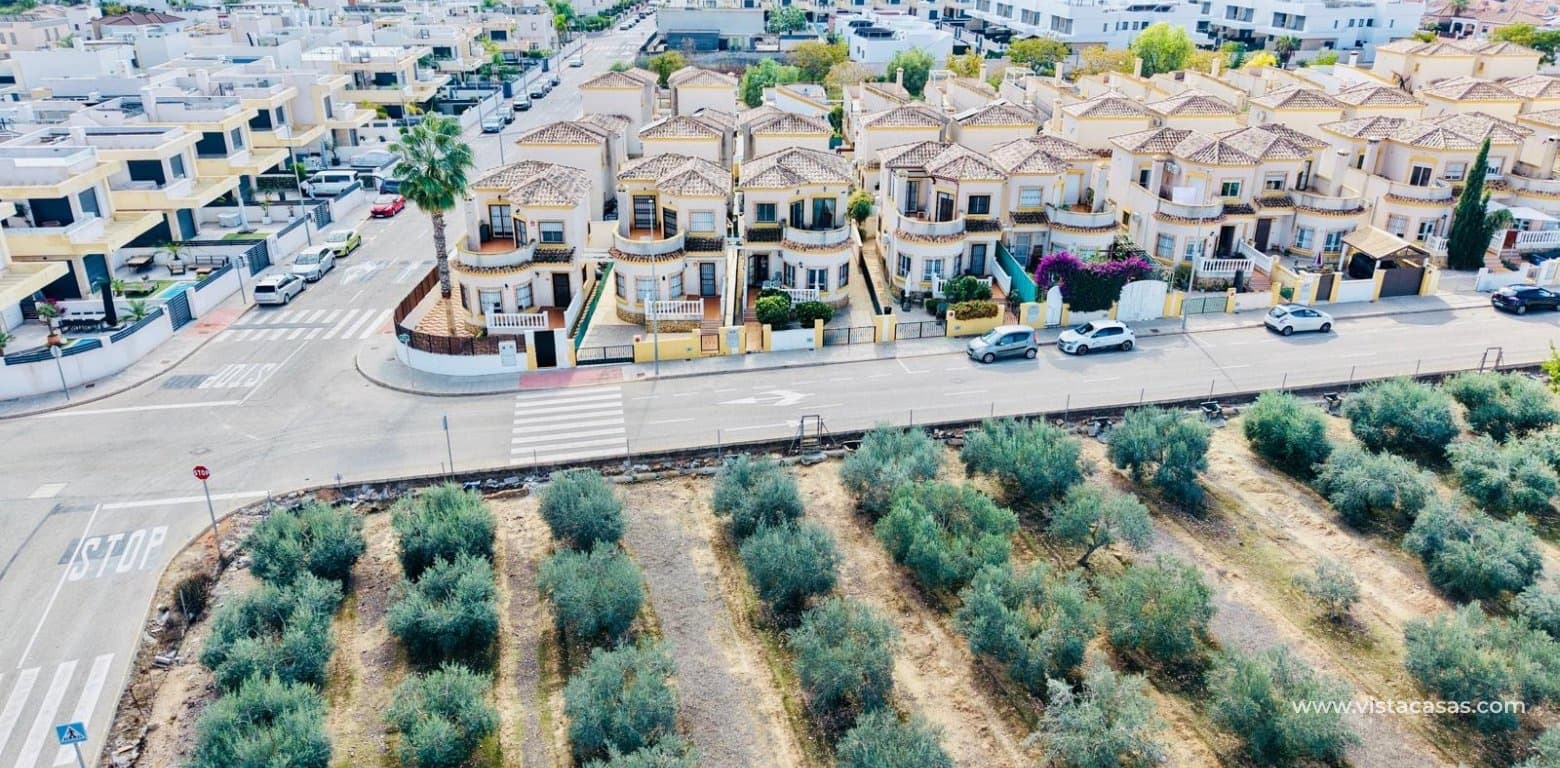 3 sovrum Villa till salu i Los Montesinos med garage - 255 000 € (Ref: 10174180)