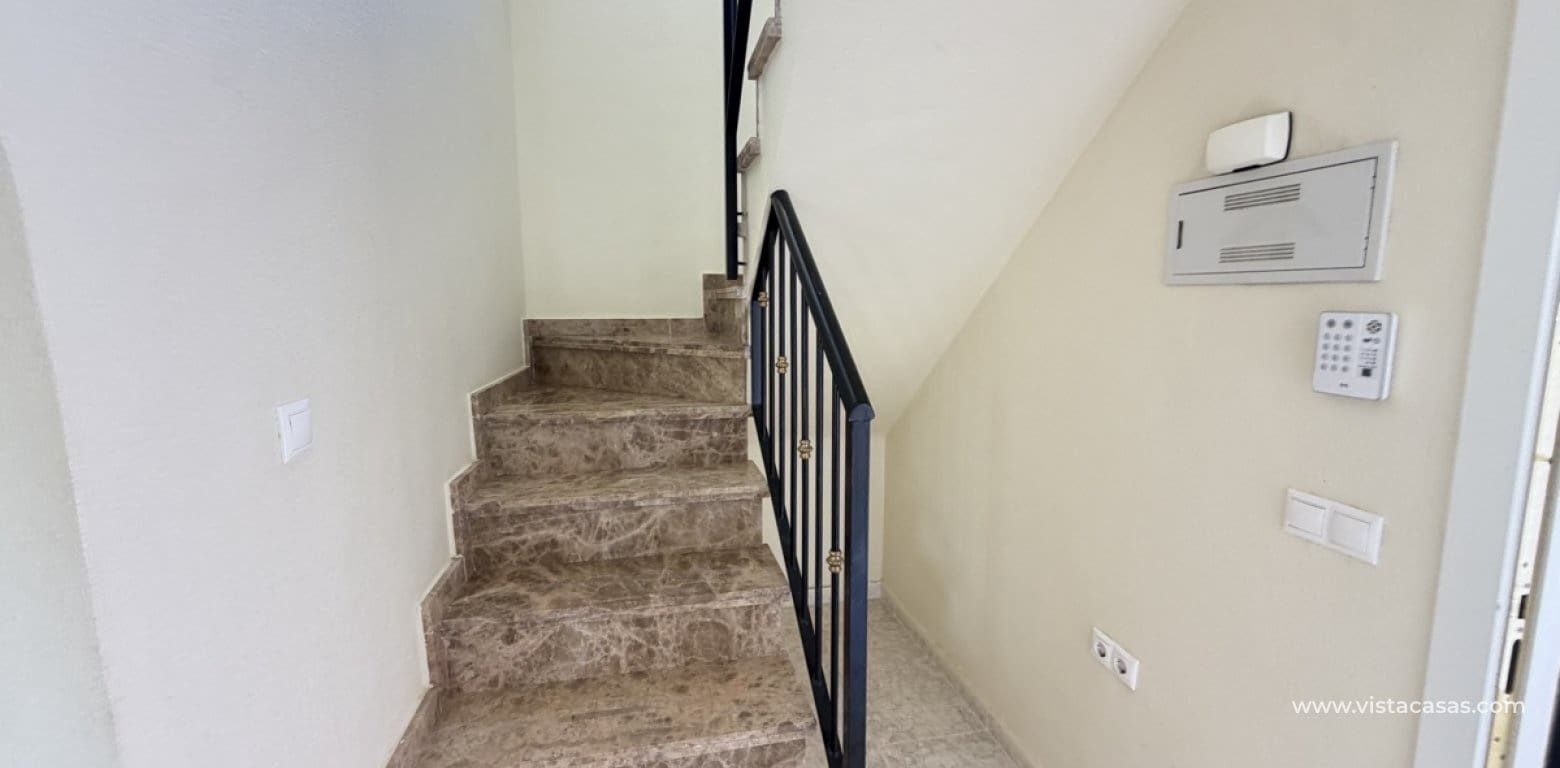 3 sypialnia Willa na sprzedaż w Villamartin z basenem garażem - 364 995 € (Ref: 10174211)