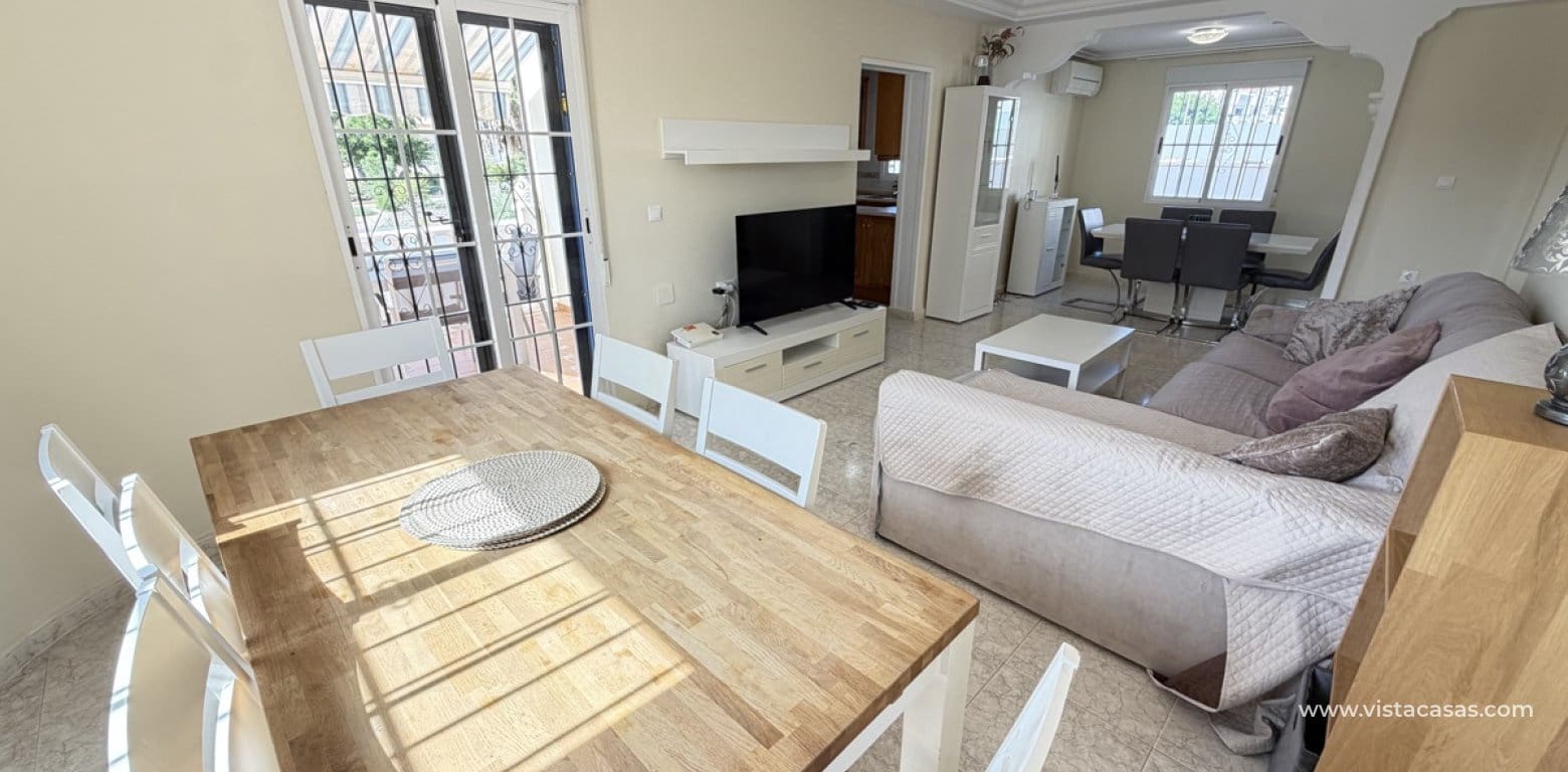3 sypialnia Willa na sprzedaż w Villamartin z basenem garażem - 364 995 € (Ref: 10174211)