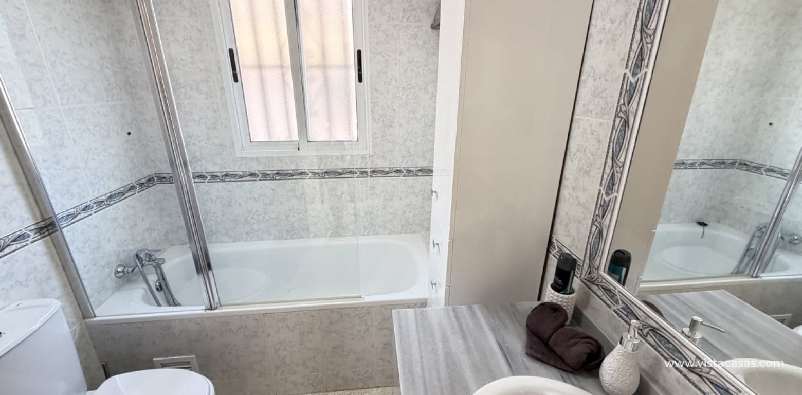 3 sypialnia Willa na sprzedaż w Villamartin z basenem garażem - 364 995 € (Ref: 10174211)