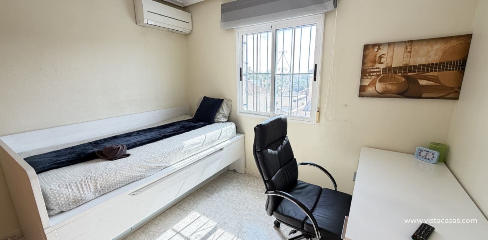 3 sypialnia Willa na sprzedaż w Villamartin z basenem garażem - 364 995 € (Ref: 10174211)