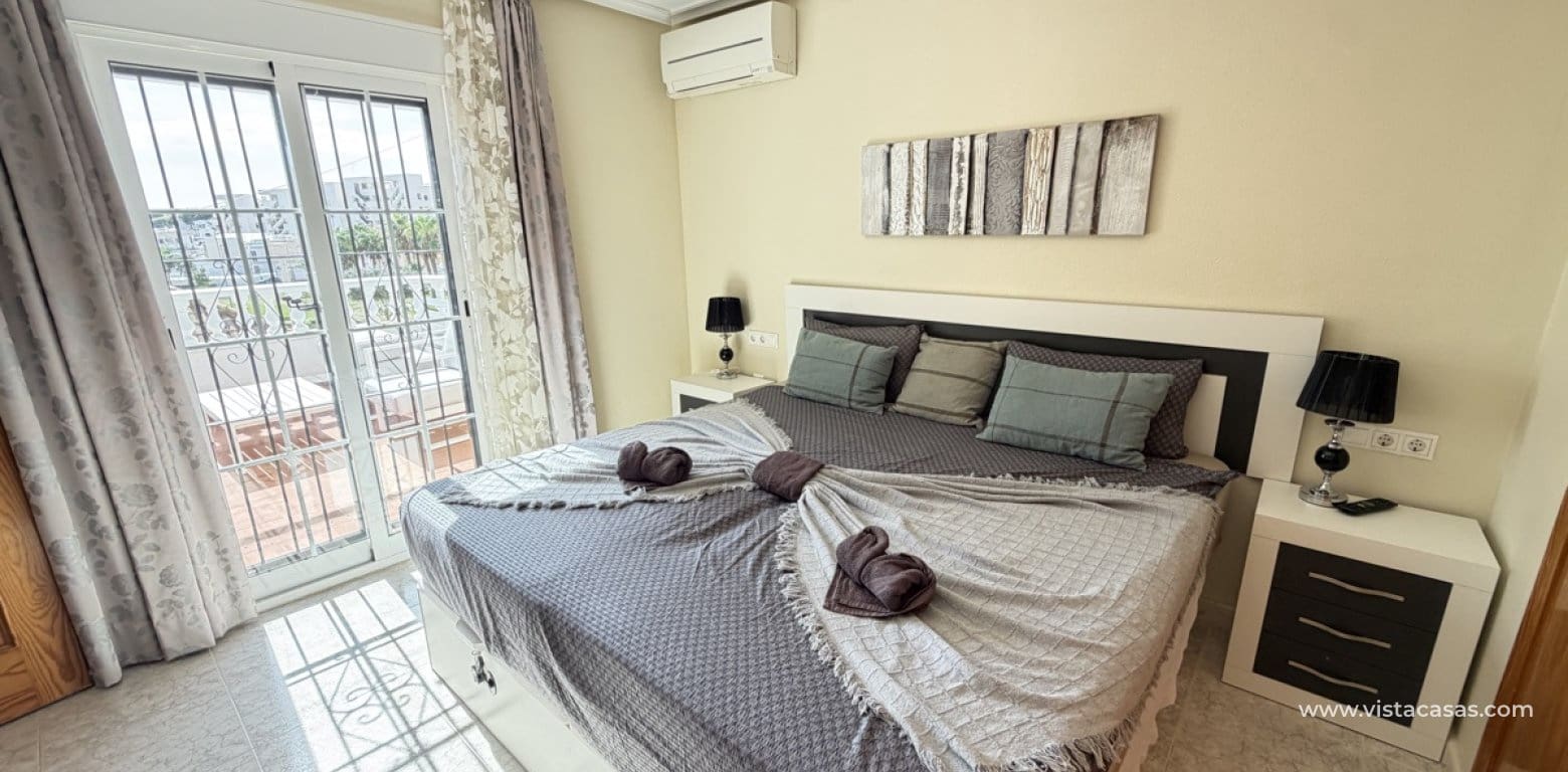 3 sypialnia Willa na sprzedaż w Villamartin z basenem garażem - 364 995 € (Ref: 10174211)