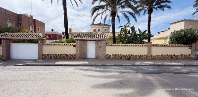 4 makuuhuone Huvila myytävänä paikassa Cabo Roig, Orihuela mukana uima-altaan 
autotalli - 749 000 € (Ref: 10174213)