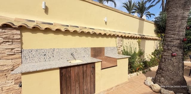 4 makuuhuone Huvila myytävänä paikassa Cabo Roig, Orihuela mukana uima-altaan 
autotalli - 749 000 € (Ref: 10174213)