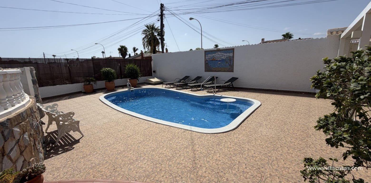 3 soveværelse Villa til salg i San Luis med swimmingpool garage - € 399.900 (Ref: 10174214)
