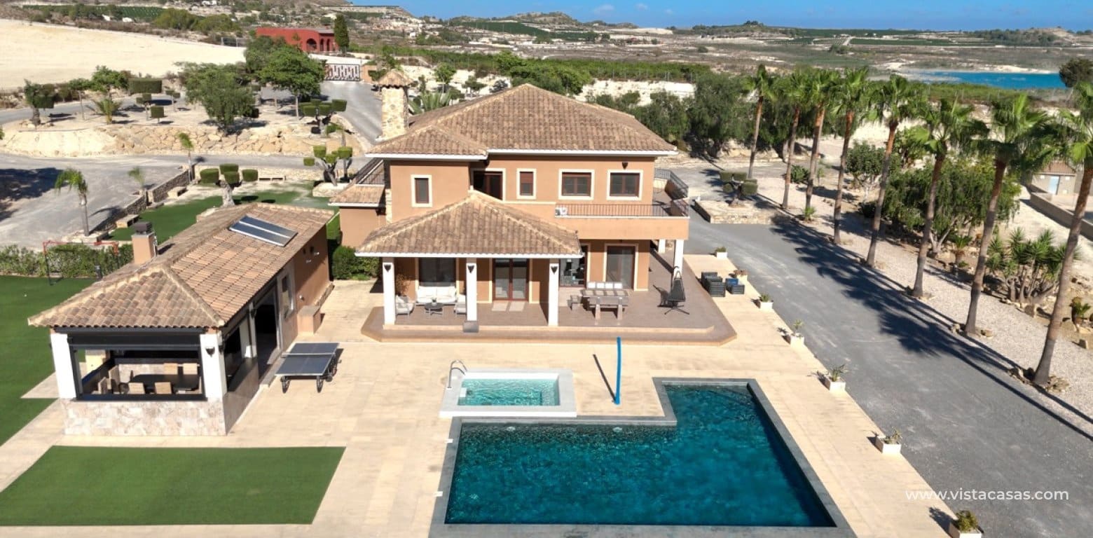 6 bedroom Villa for sale in San Miguel de Salinas with pool - € 2,250,000 (Ref: 10174215)