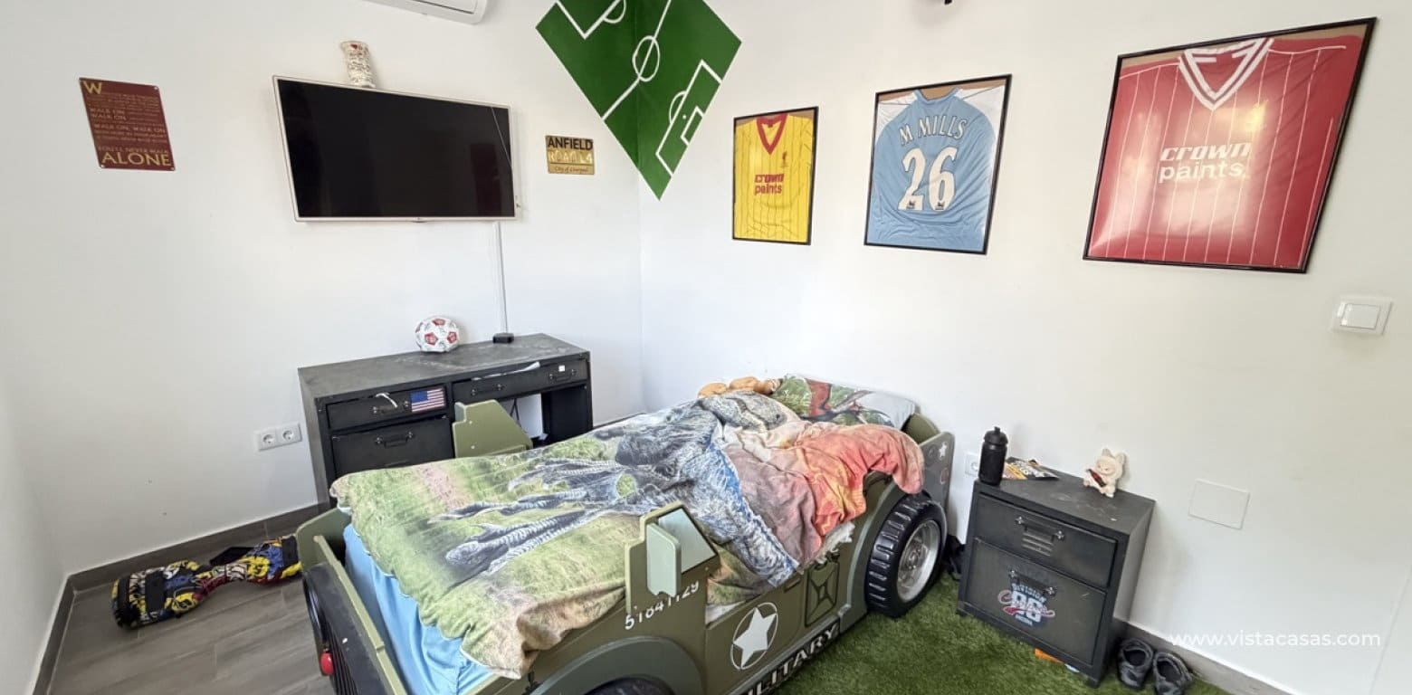 6 slaapkamer Villa te koop in Villamartin met zwembad garage - € 695.000 (Ref: 10174216)