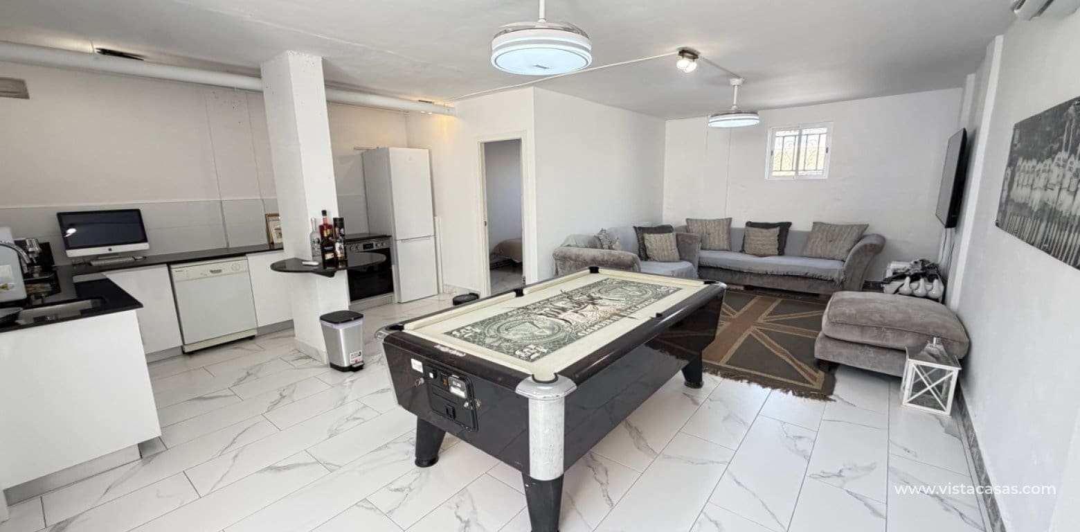 5 sovrum Villa till salu i Villamartin med pool - 450 000 € (Ref: 10174217)