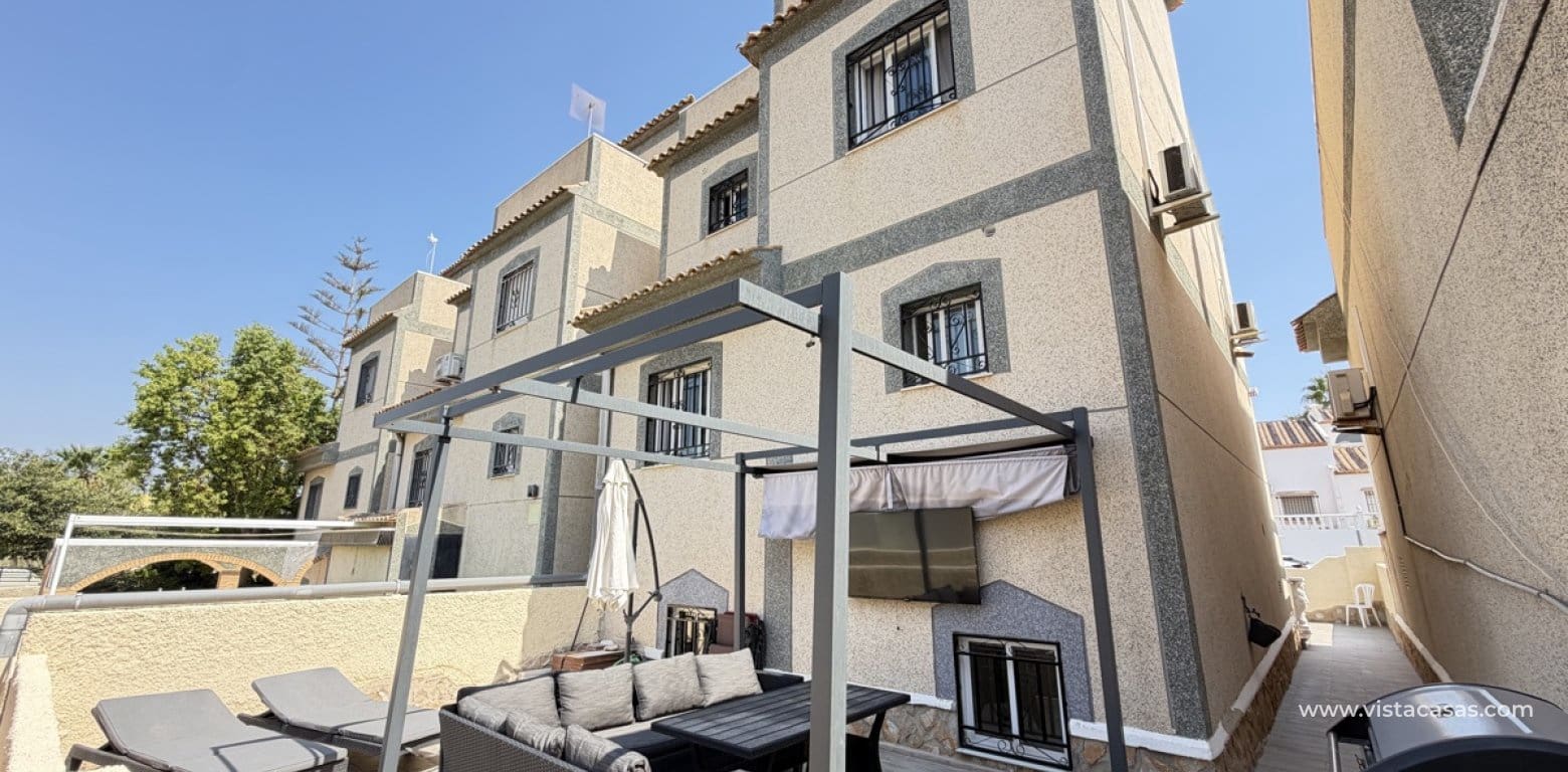 5 sovrum Villa till salu i Villamartin med pool - 450 000 € (Ref: 10174217)