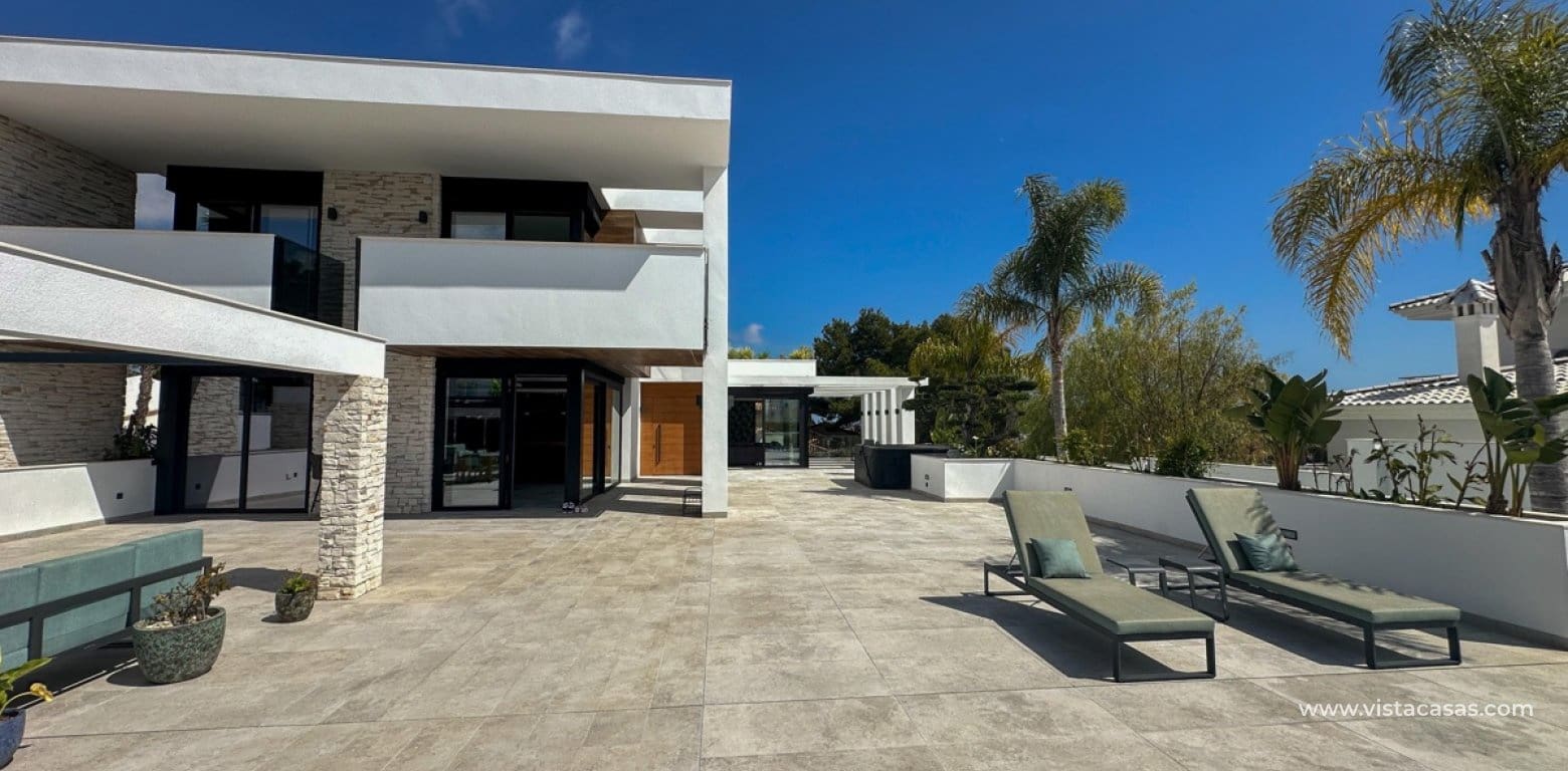 4 Zimmer Villa zu verkaufen in Villamartin mit Pool Garage - 2.950.000 € (Ref: 10174218)
