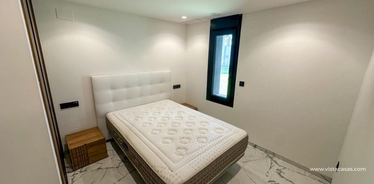 4 Zimmer Villa zu verkaufen in Villamartin mit Pool Garage - 2.950.000 € (Ref: 10174218)