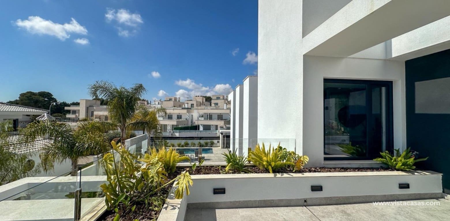 4 Zimmer Villa zu verkaufen in Villamartin mit Pool Garage - 2.950.000 € (Ref: 10174218)