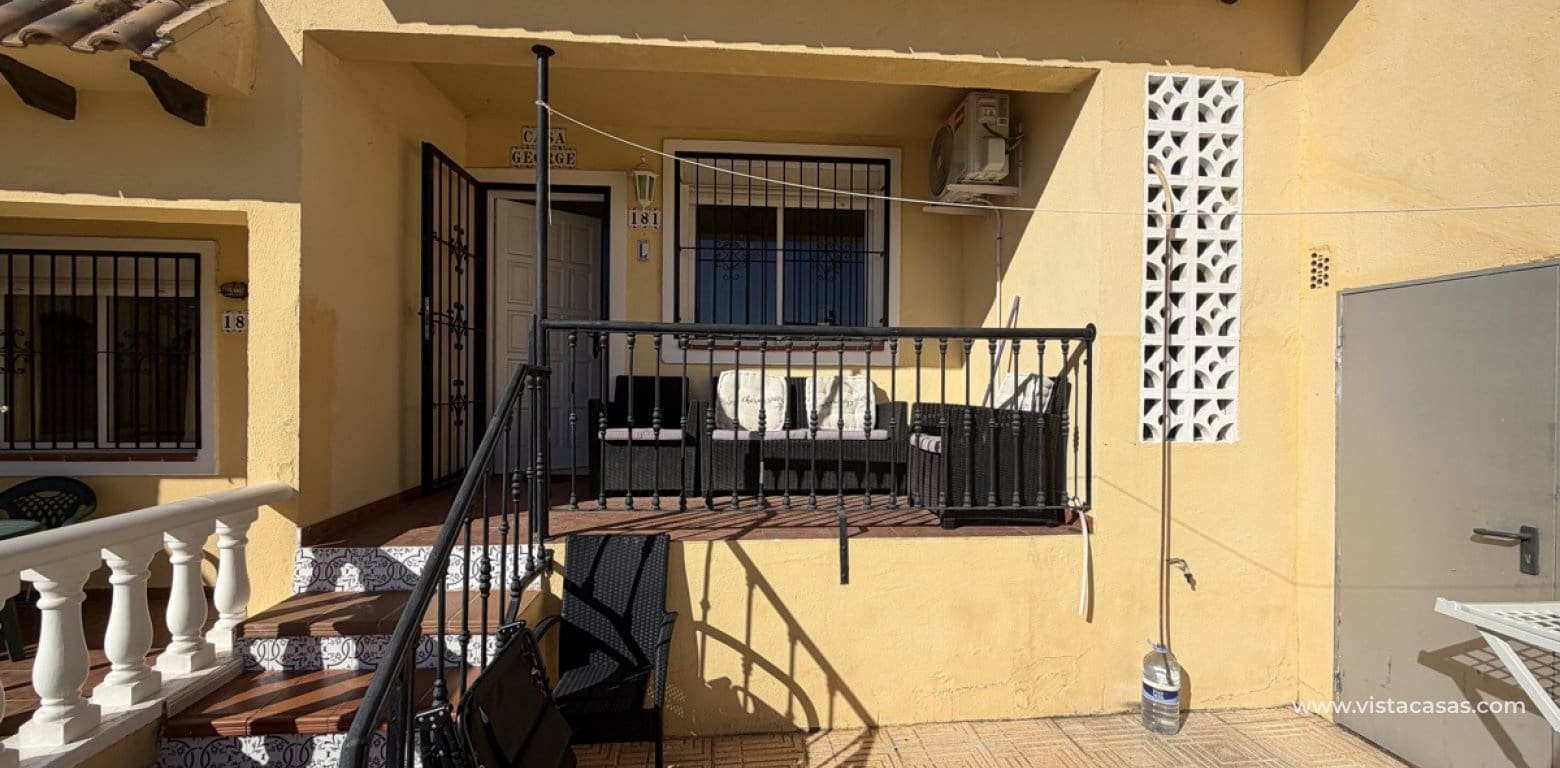 Apartamento de 2 habitaciones en Villamartin en venta con piscina - 164.995 € (Ref: 10174220)