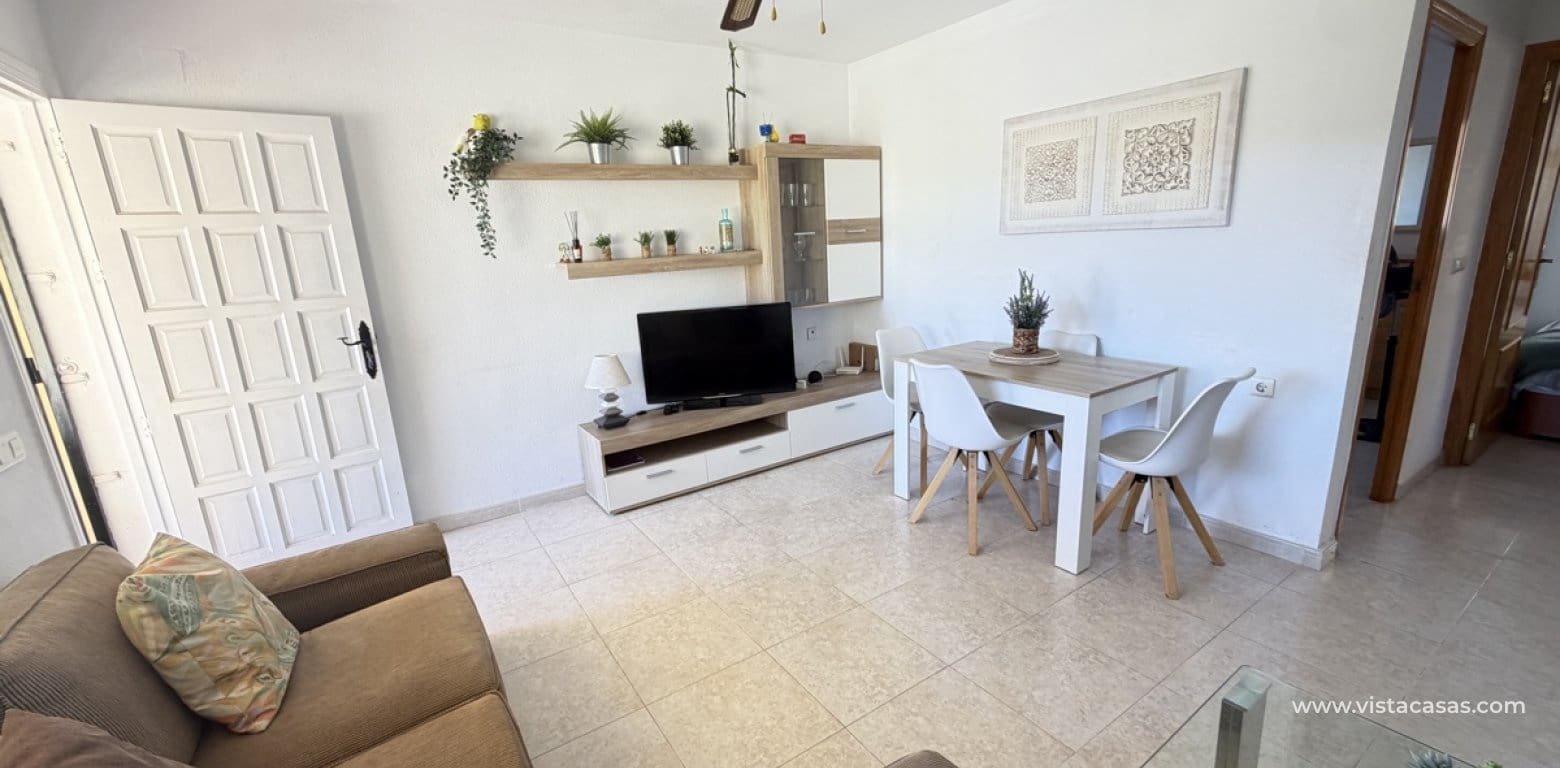 Apartamento de 2 habitaciones en Villamartin en venta con piscina - 164.995 € (Ref: 10174220)