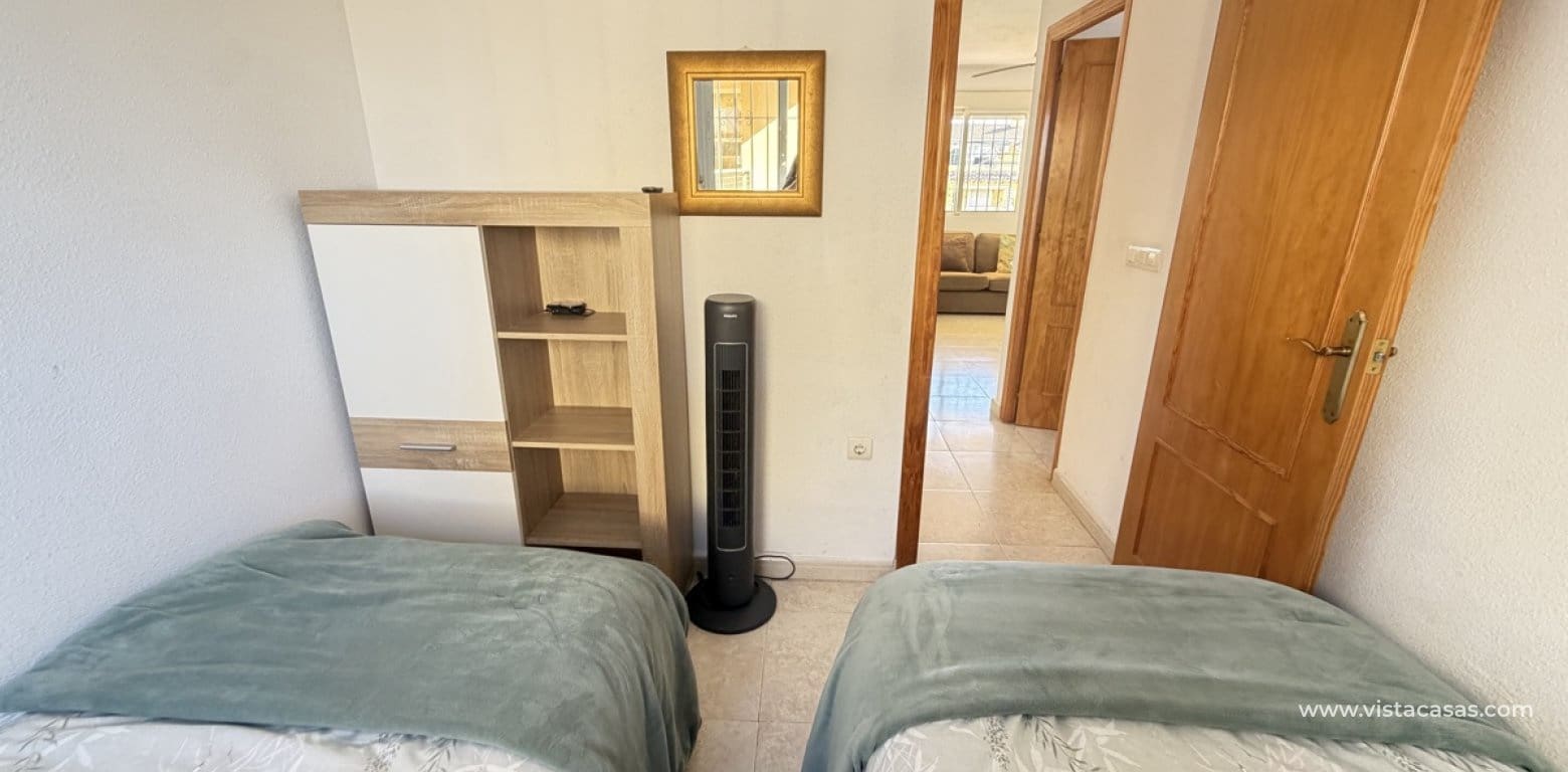 Apartamento de 2 habitaciones en Villamartin en venta con piscina - 164.995 € (Ref: 10174220)