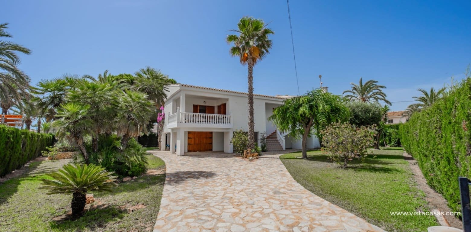 4 chambre Villa/Maison à vendre à Cabo Roig avec piscine garage - 2 500 000 € (Ref: 10174221)