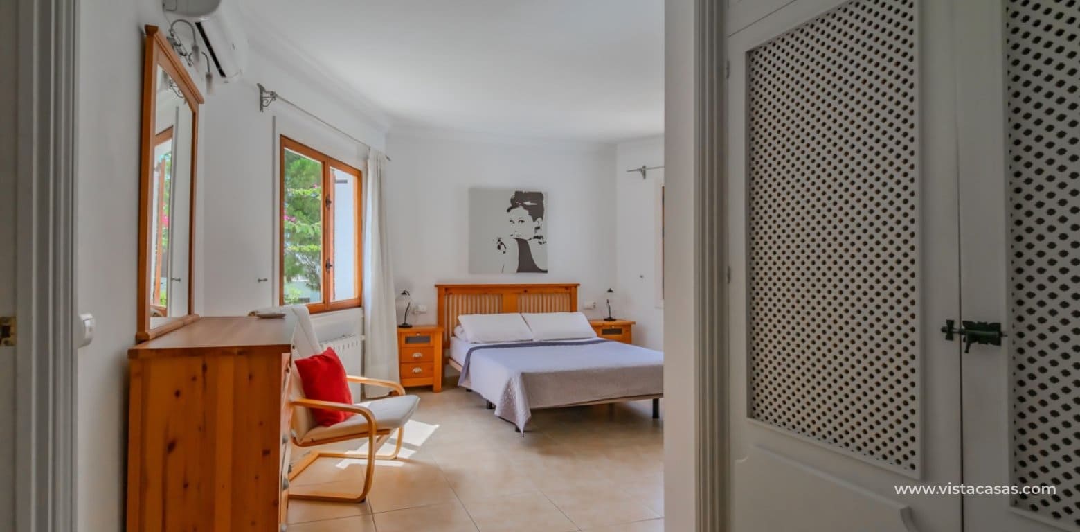 4 chambre Villa/Maison à vendre à Cabo Roig avec piscine garage - 2 500 000 € (Ref: 10174221)