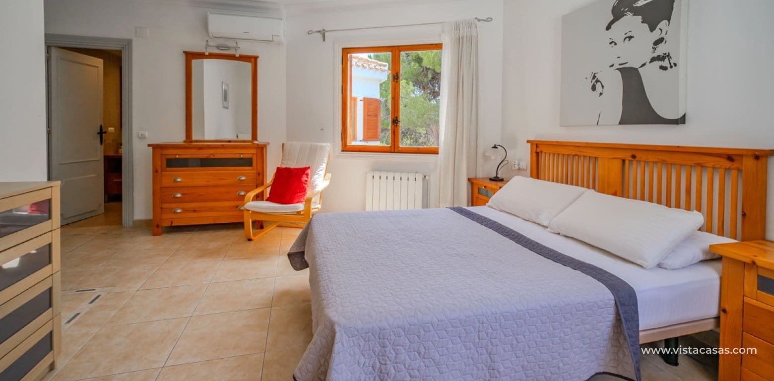 4 chambre Villa/Maison à vendre à Cabo Roig avec piscine garage - 2 500 000 € (Ref: 10174221)