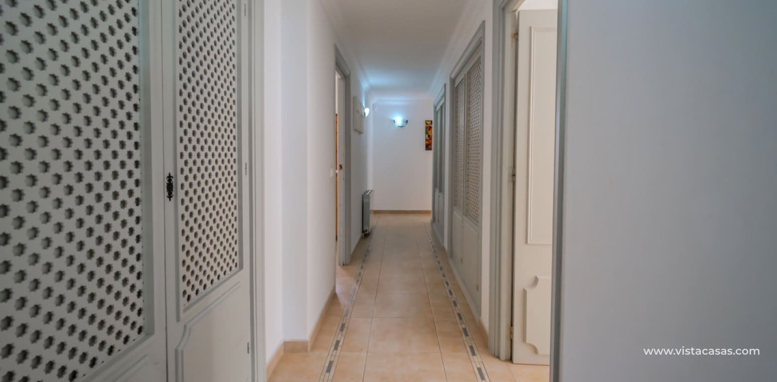 4 chambre Villa/Maison à vendre à Cabo Roig avec piscine garage - 2 500 000 € (Ref: 10174221)