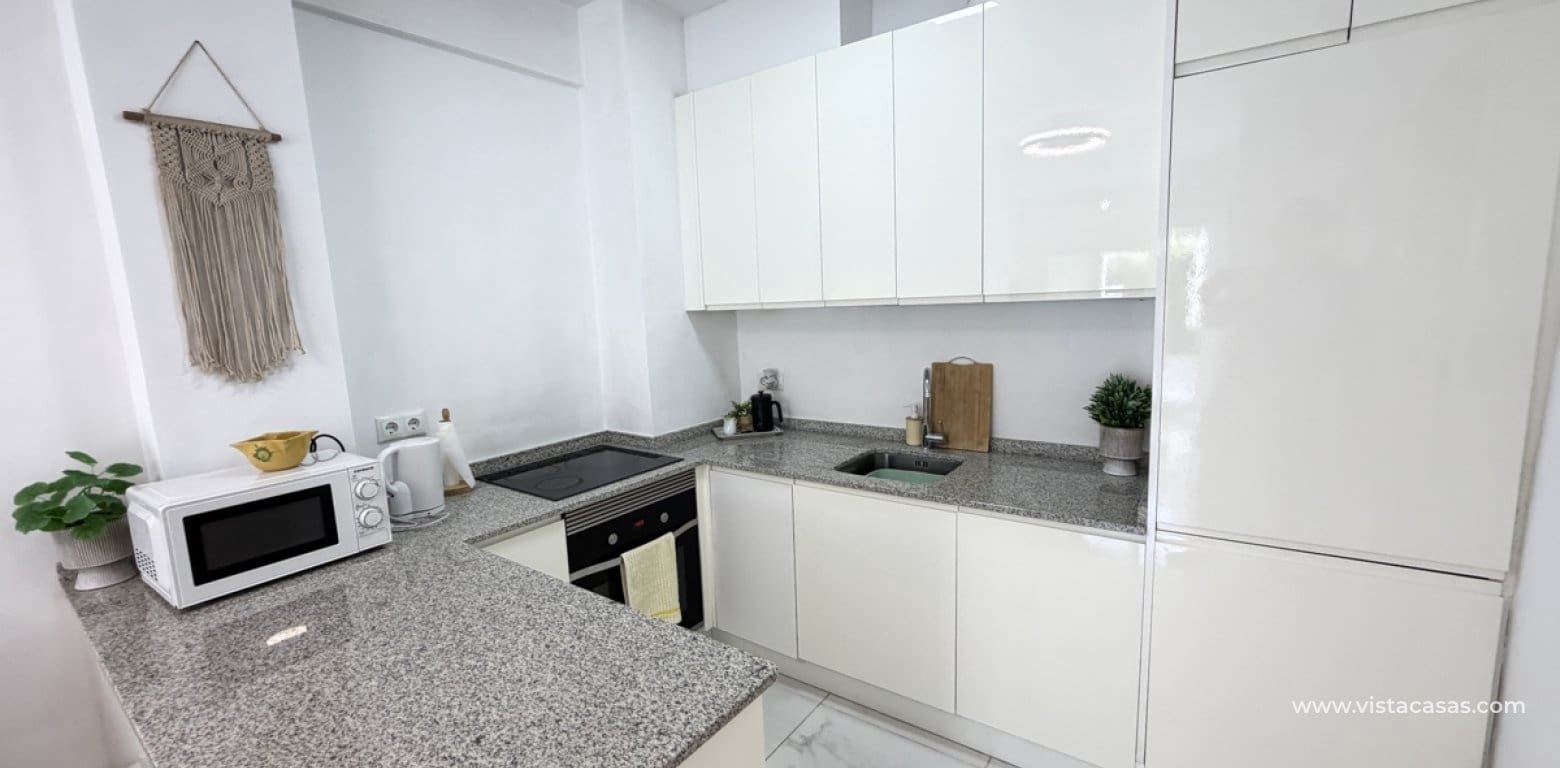 2 soverom Leilighet til salgs i La Zenia med garasje - € 179 900 (Ref: 10174223)