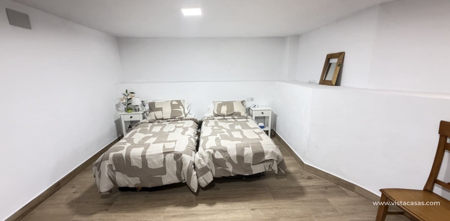 4 makuuhuone Huvila myytävänä paikassa Algorfa mukana uima-altaan - 449 955 € (Ref: 10174227)