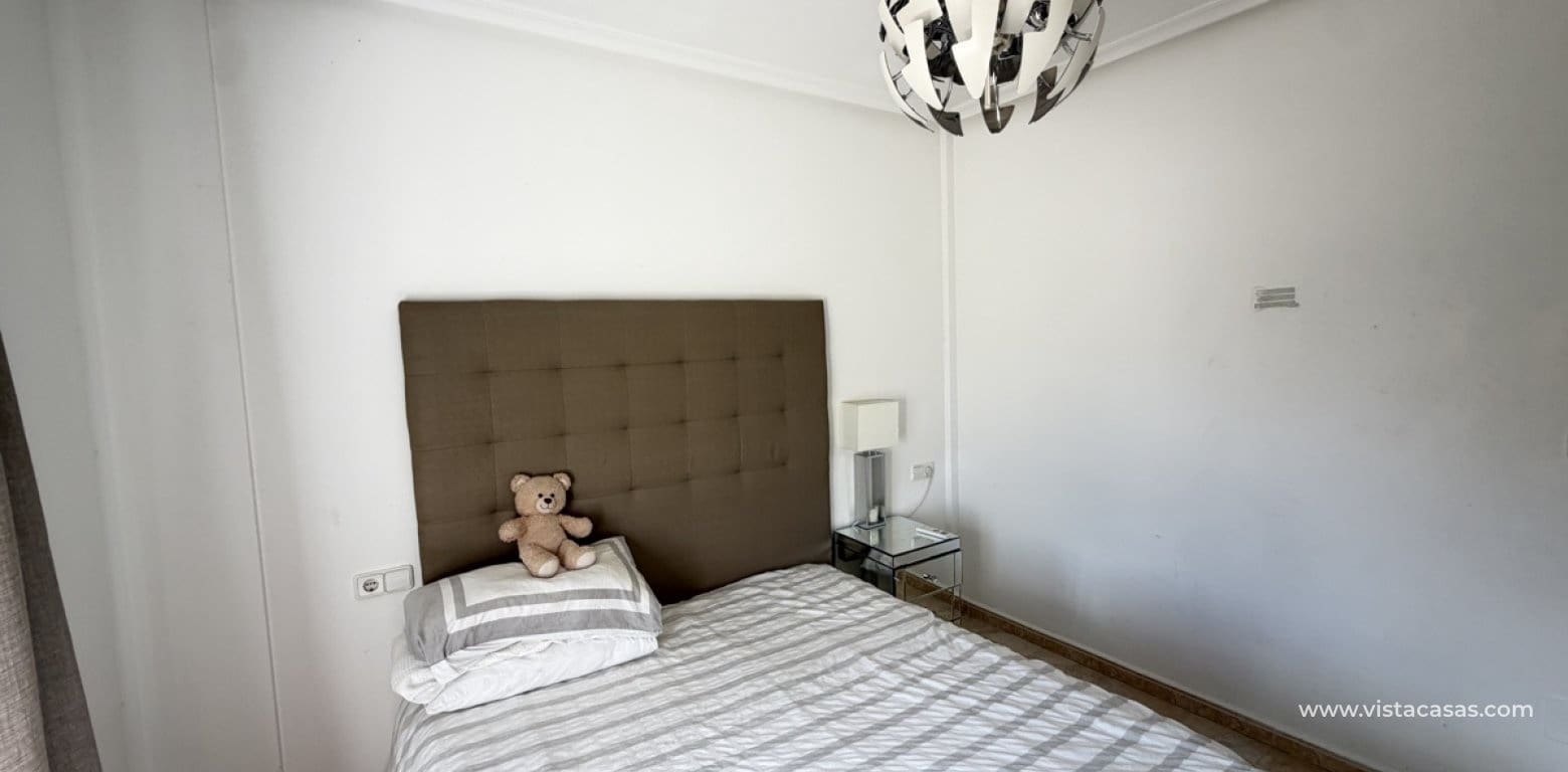 2 soverom Leilighet til salgs i Cabo Roig med svømmebasseng - € 205 000 (Ref: 10174228)