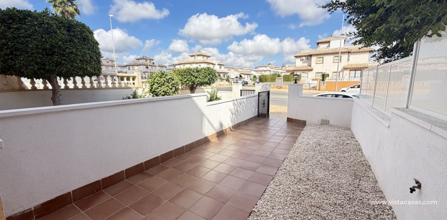 2 soverom Leilighet til salgs i Cabo Roig med svømmebasseng - € 205 000 (Ref: 10174228)