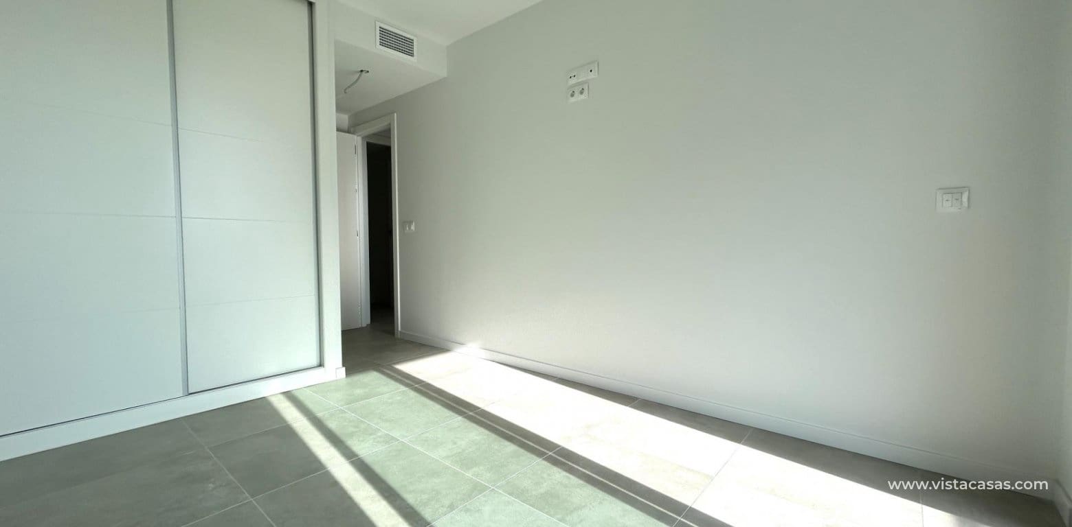 2 soverom Leilighet til salgs i Campoamor med svømmebasseng garasje - € 363 000 (Ref: 10175474)