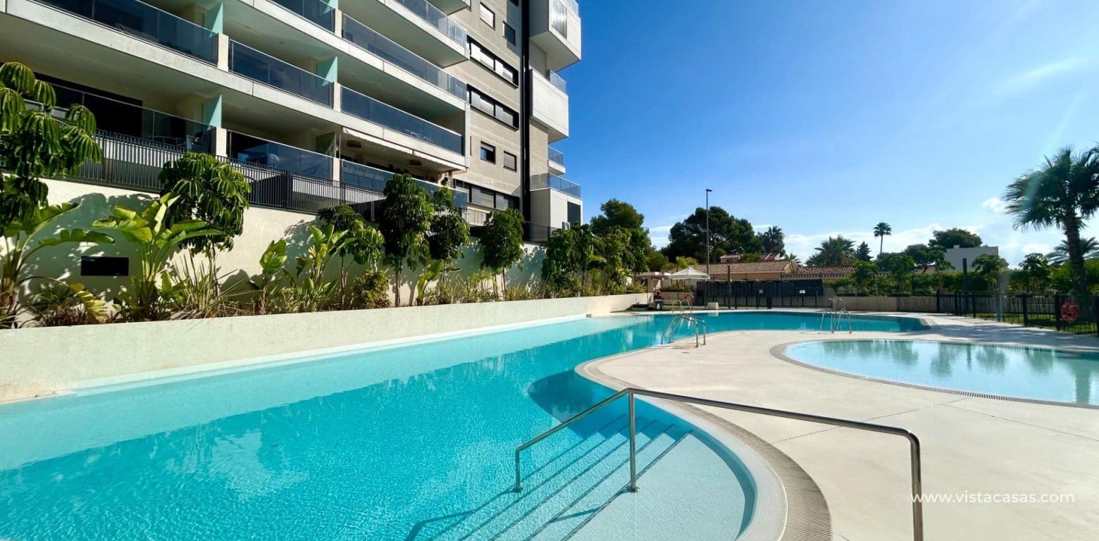 2 soverom Leilighet til salgs i Campoamor med svømmebasseng garasje - € 363 000 (Ref: 10175474)