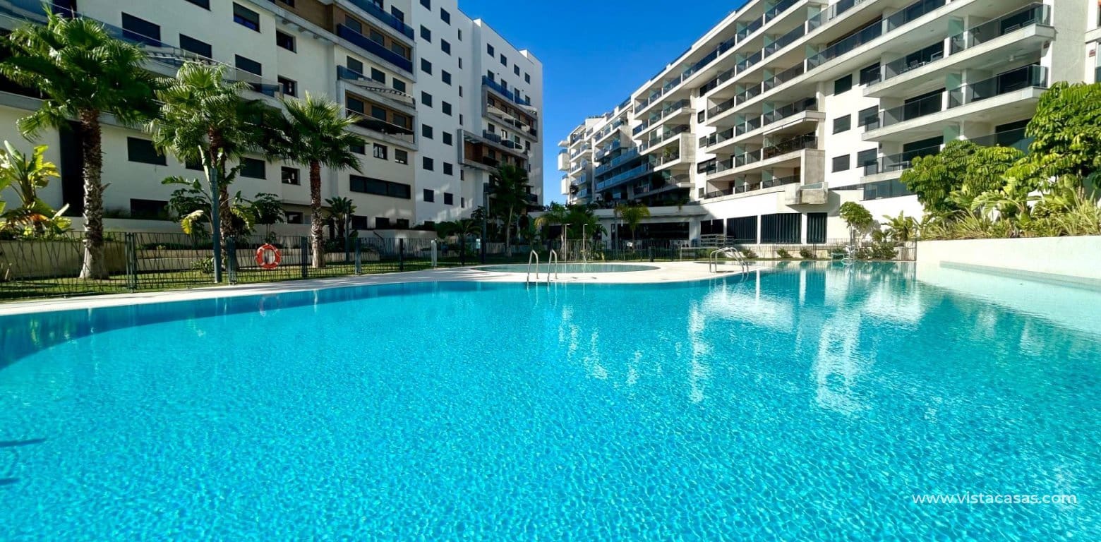 2 soverom Leilighet til salgs i Campoamor med svømmebasseng garasje - € 363 000 (Ref: 10175474)