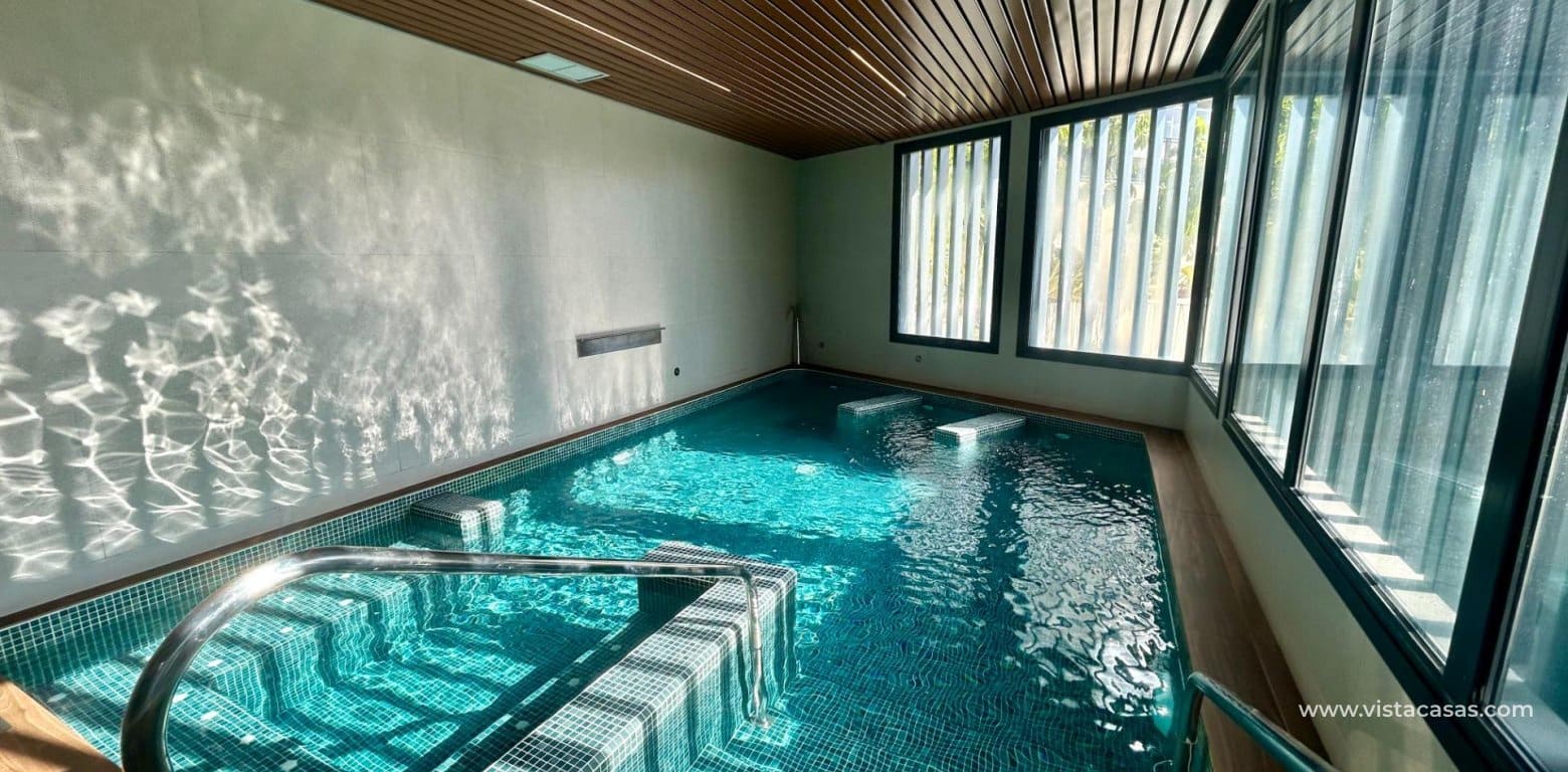 2 soverom Leilighet til salgs i Campoamor med svømmebasseng garasje - € 363 000 (Ref: 10175474)