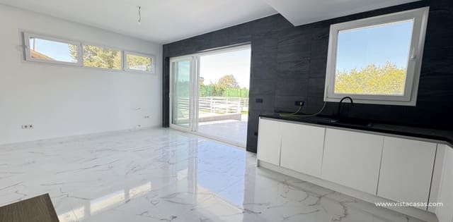 4 makuuhuone Huvila myytävänä paikassa Los Balcones - 599 000 € (Ref: 8223326)