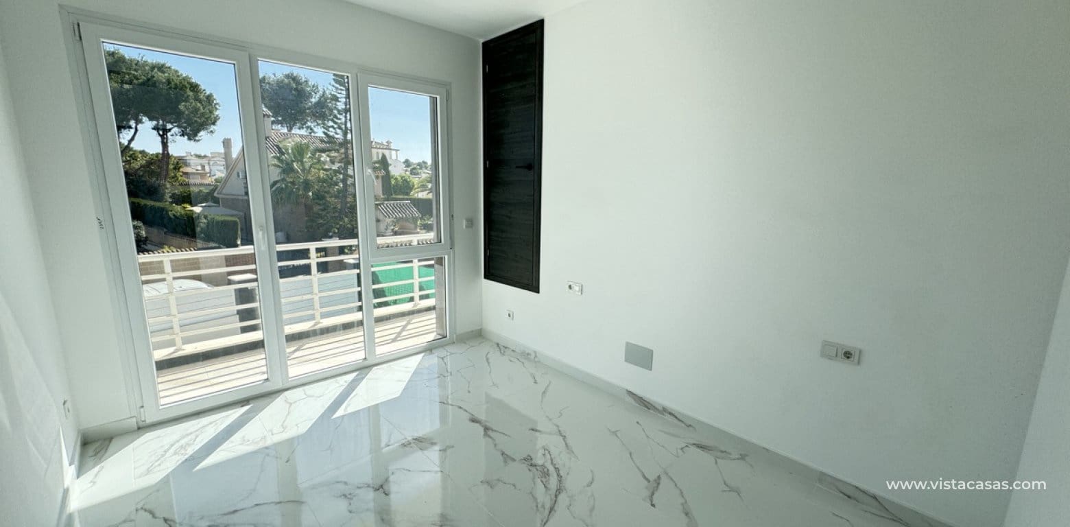 4 makuuhuone Huvila myytävänä paikassa Los Balcones - 599 000 € (Ref: 8223326)