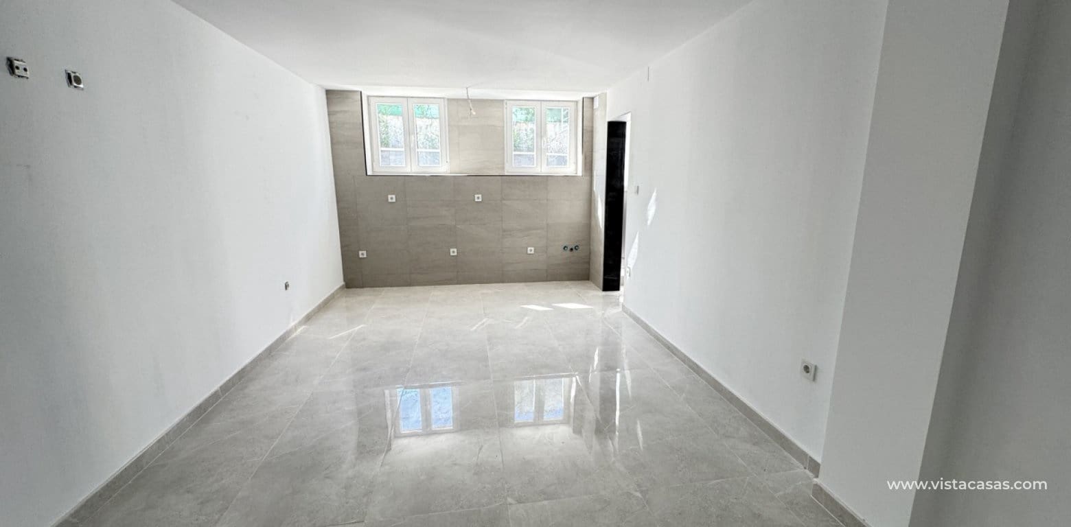 4 makuuhuone Huvila myytävänä paikassa Los Balcones - 599 000 € (Ref: 8223326)