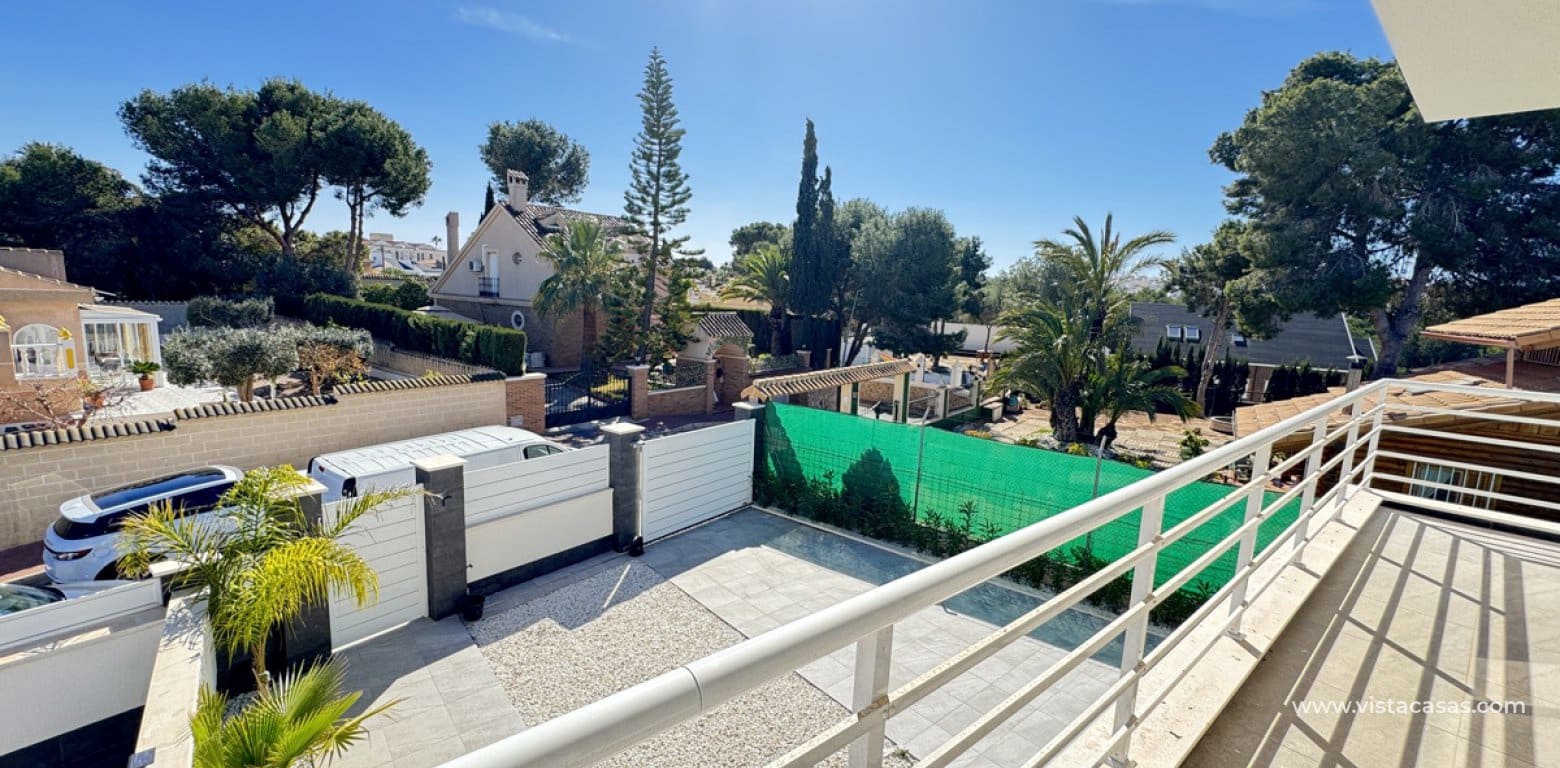 4 makuuhuone Huvila myytävänä paikassa Los Balcones - 599 000 € (Ref: 8223326)