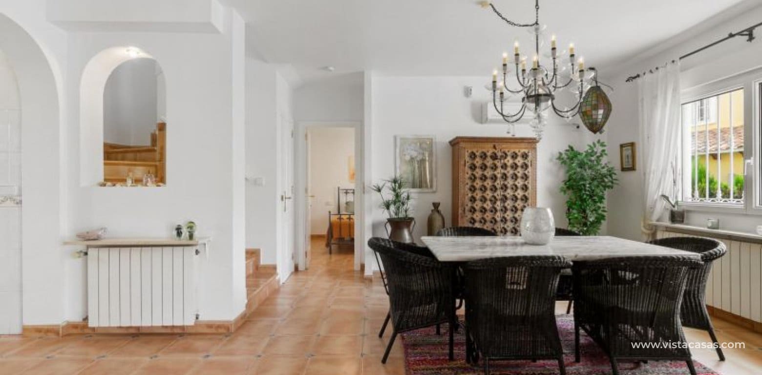 4 chambre Villa/Maison à vendre à Villamartin - 529 000 € (Ref: 8359927)