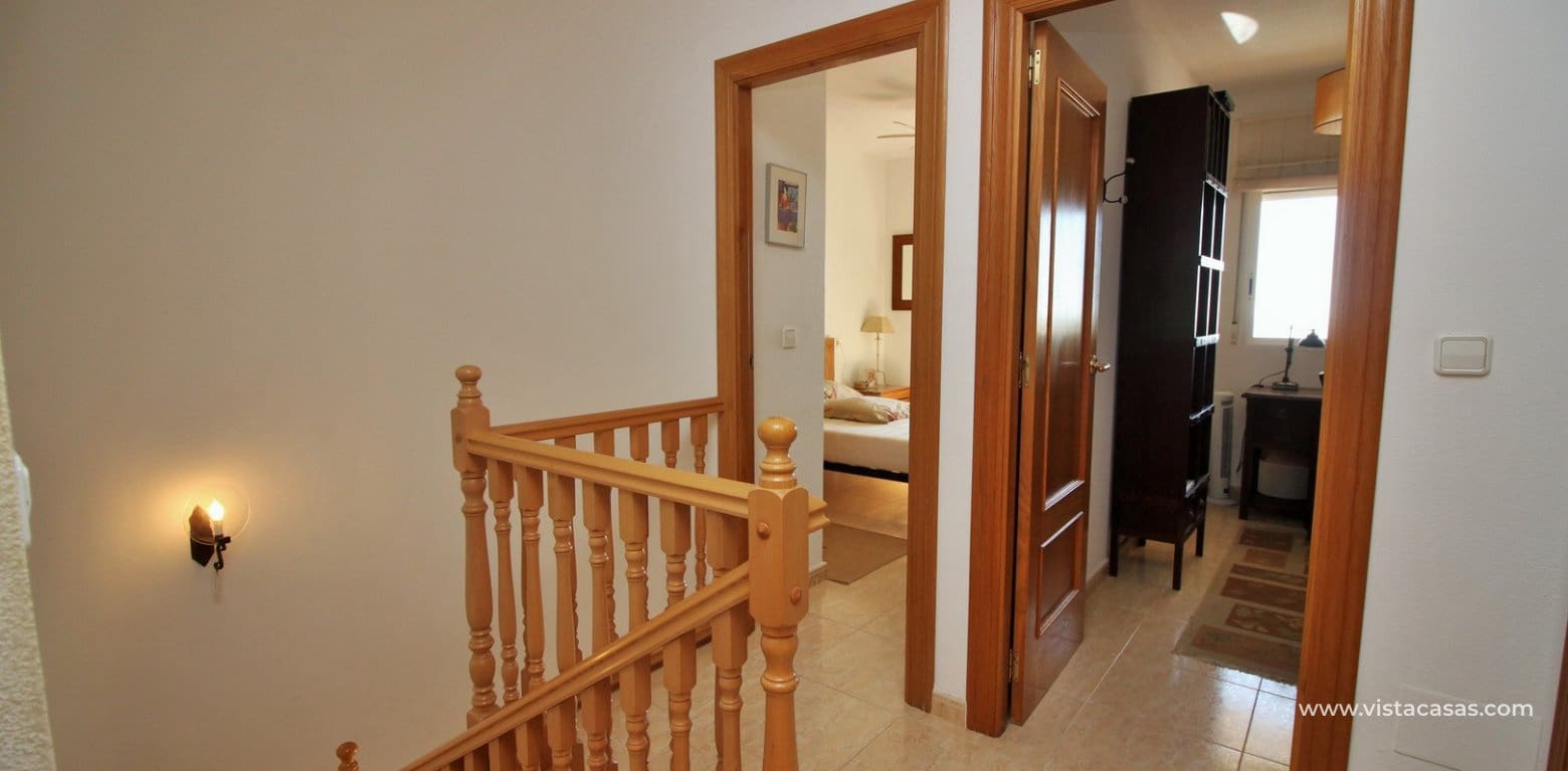 3 makuuhuone Huoneisto myytävänä paikassa Cabo Roig mukana uima-altaan - 399 950 € (Ref: 8550457)