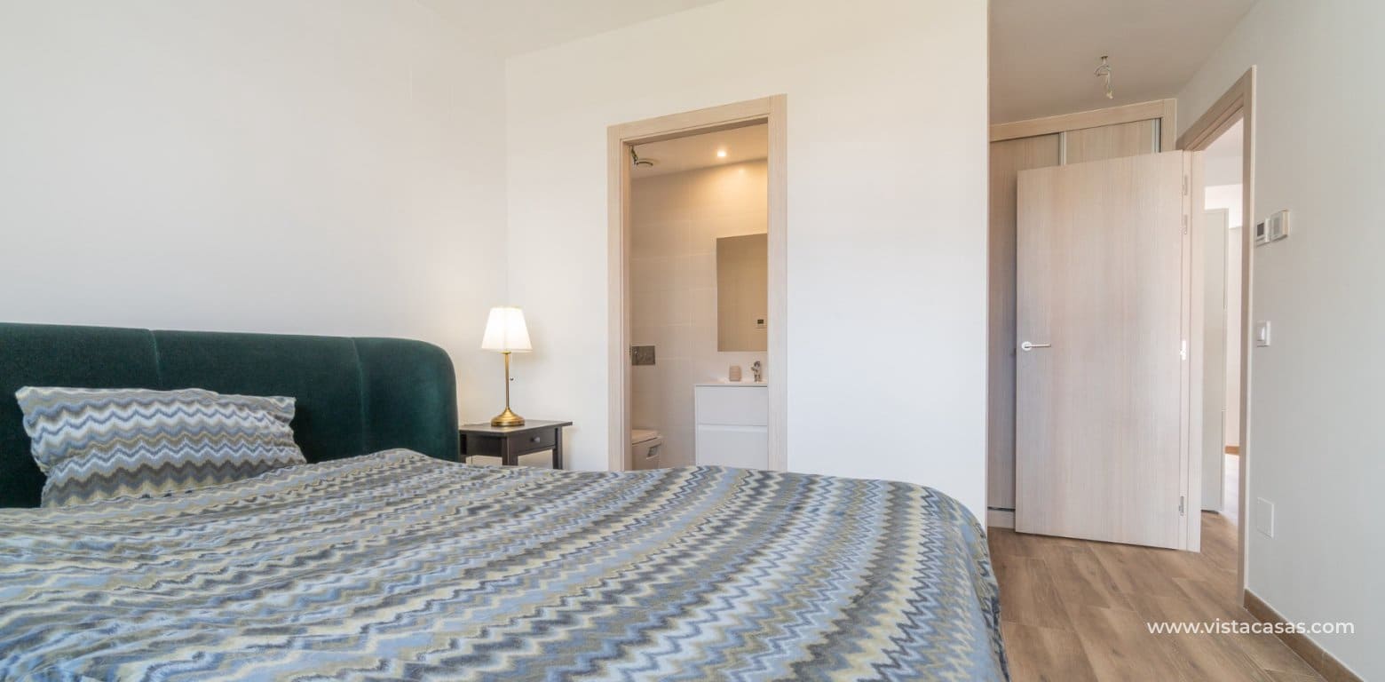 Apartamento de 3 habitaciones en Villamartin en venta - 399.000 € (Ref: 8565769)