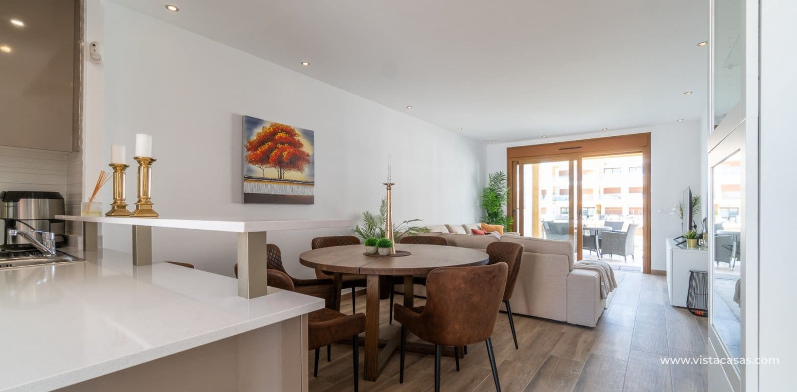 Apartamento de 3 habitaciones en Villamartin en venta - 399.000 € (Ref: 8565769)