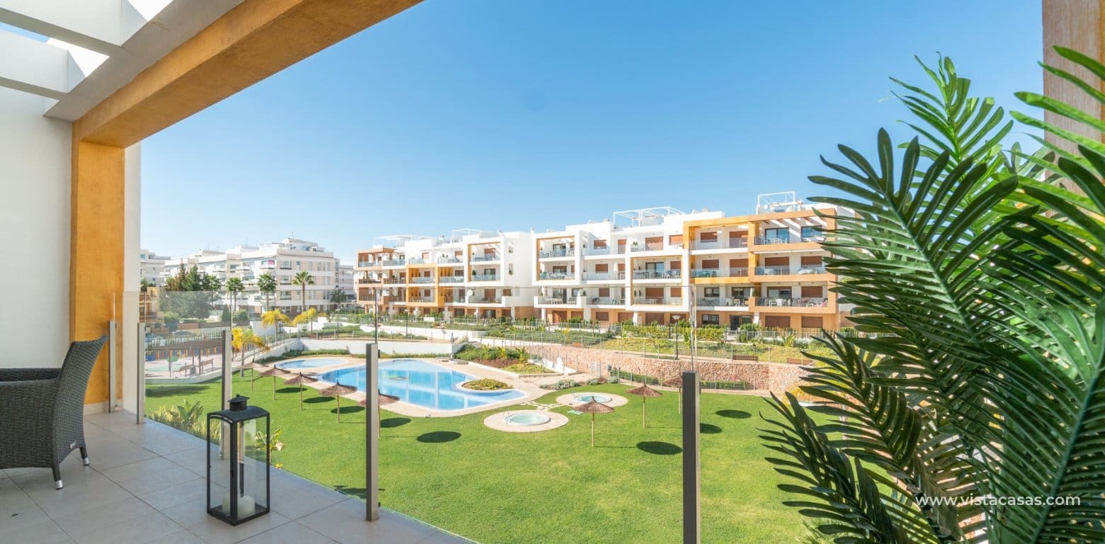 Apartamento de 3 habitaciones en Villamartin en venta - 399.000 € (Ref: 8565769)