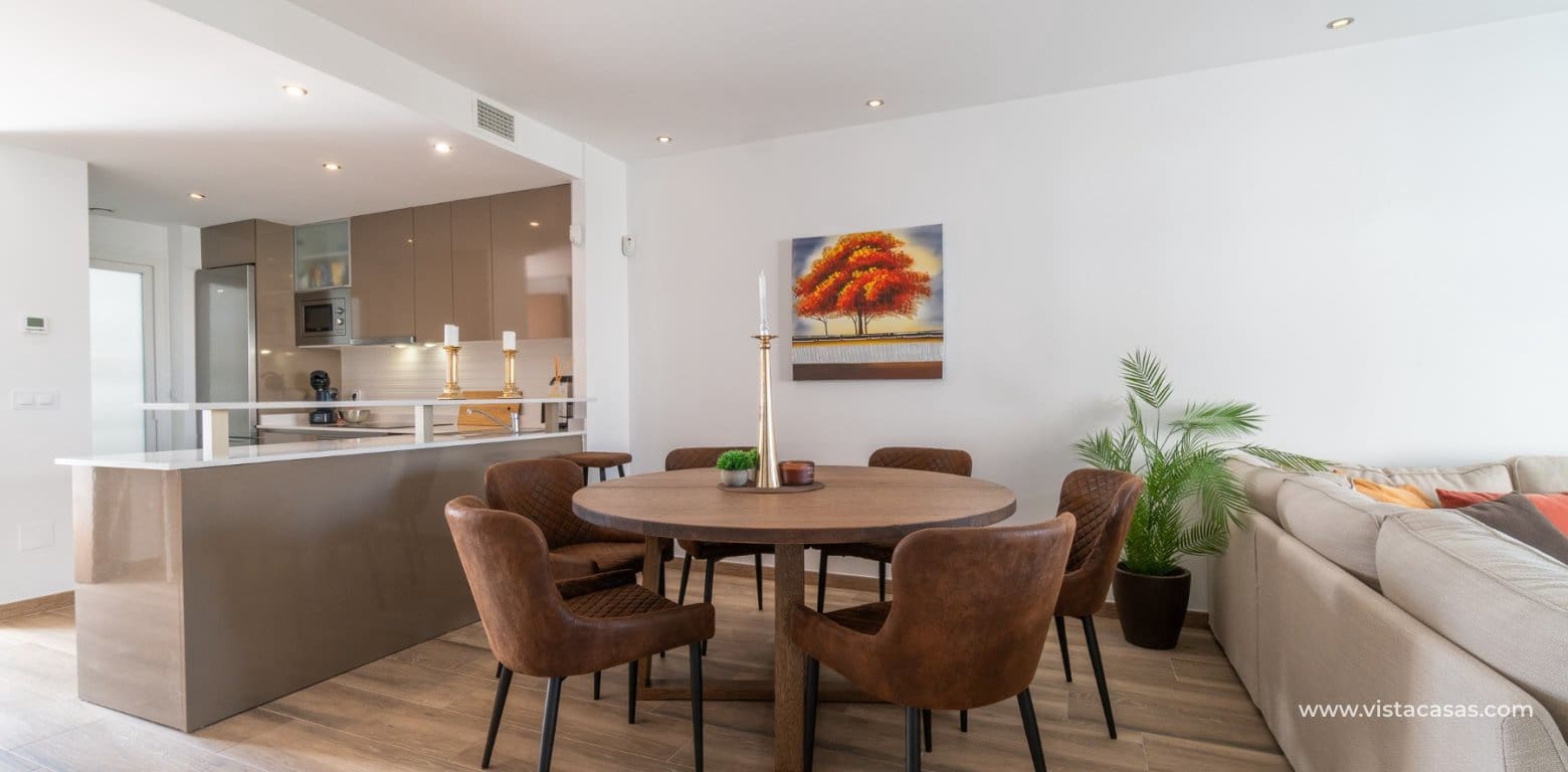 Apartamento de 3 habitaciones en Villamartin en venta - 399.000 € (Ref: 8565769)