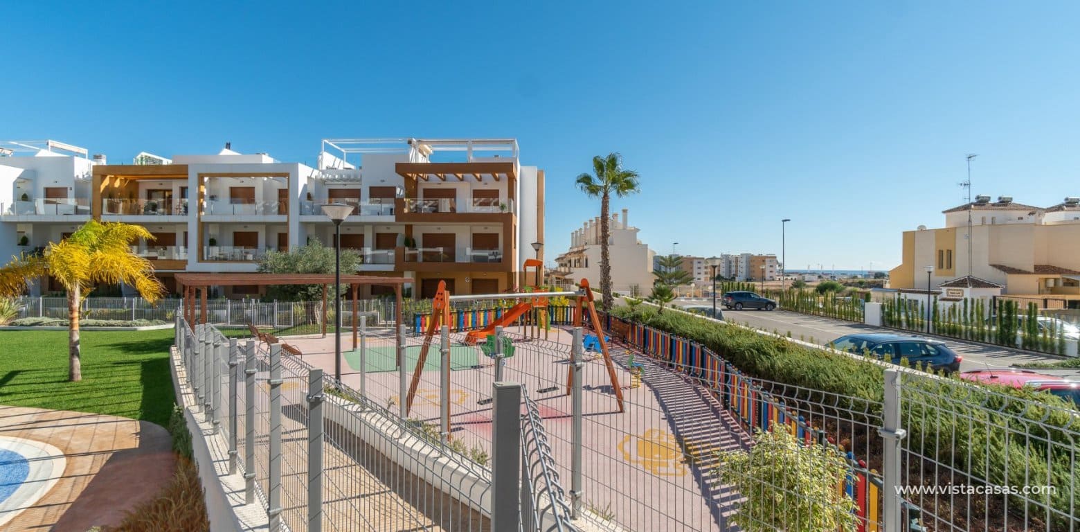 Apartamento de 3 habitaciones en Villamartin en venta - 399.000 € (Ref: 8565769)