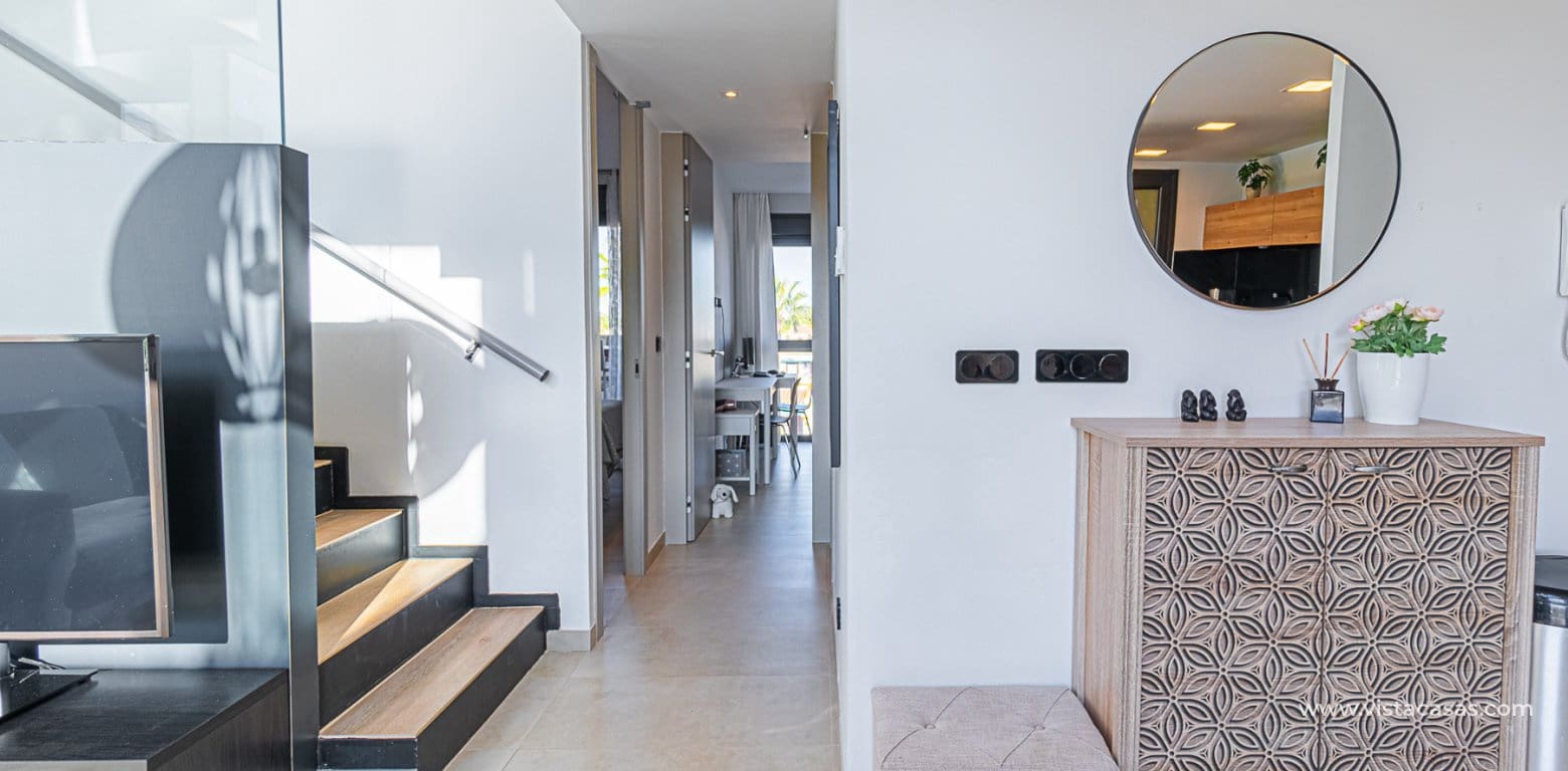 3 bedroom Apartment for sale in Villamartin - € 549,000 (Ref: 8703111)