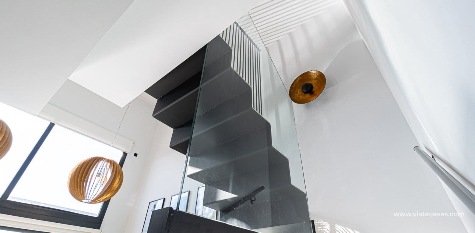 3 bedroom Apartment for sale in Villamartin - € 549,000 (Ref: 8703111)