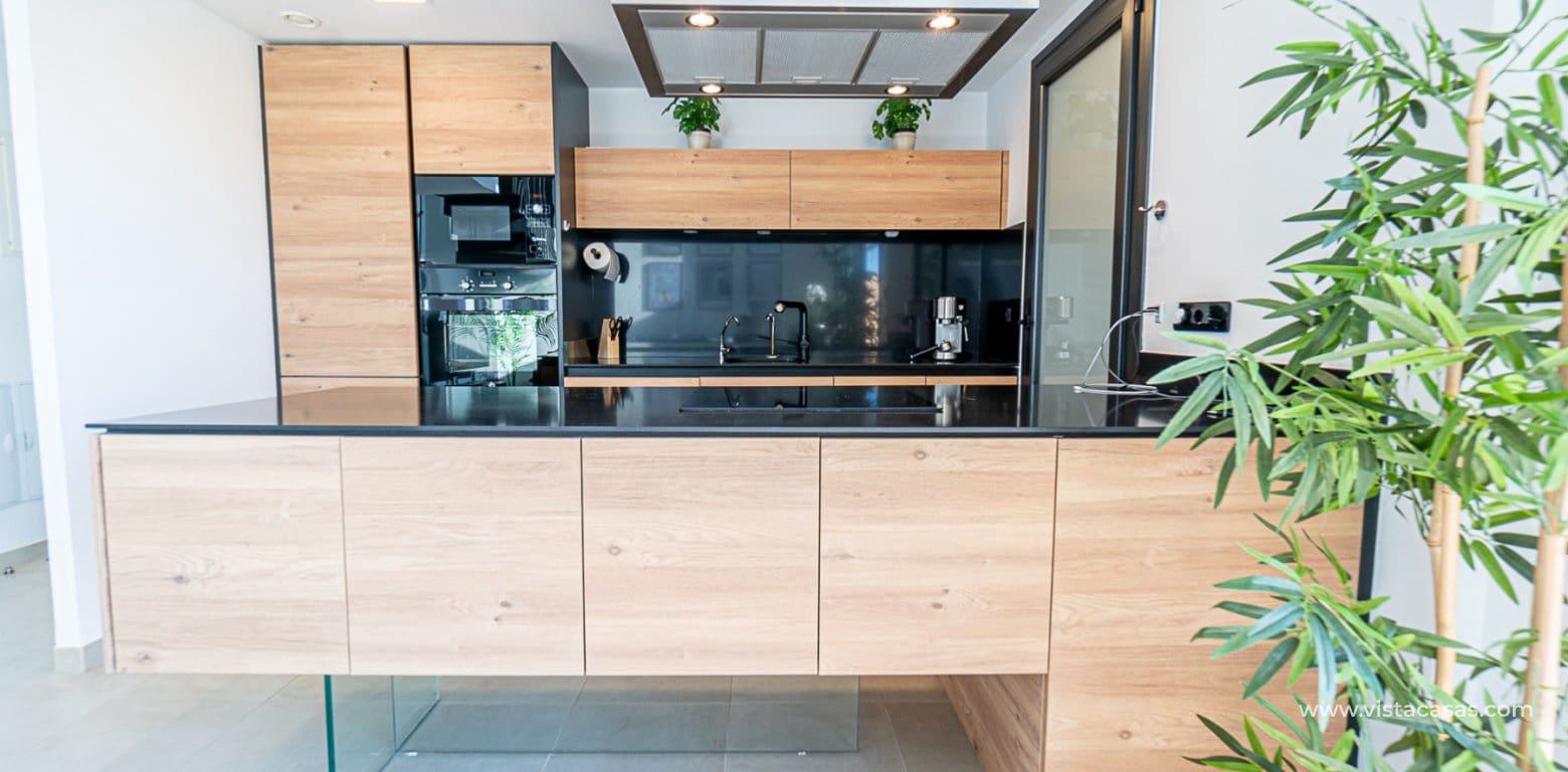 3 bedroom Apartment for sale in Villamartin - € 549,000 (Ref: 8703111)