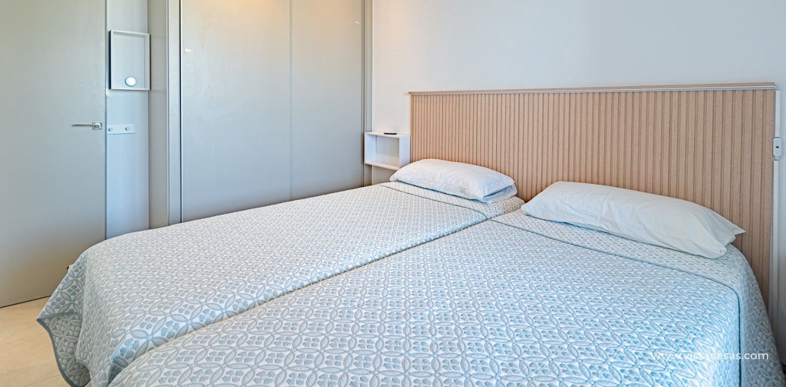 3 bedroom Apartment for sale in Villamartin - € 549,000 (Ref: 8703111)