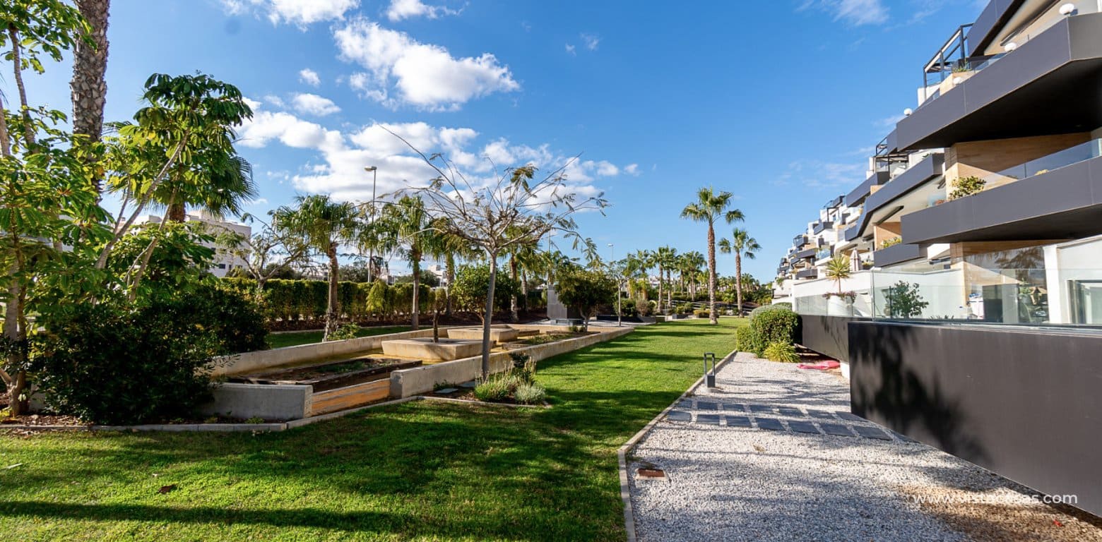 3 bedroom Apartment for sale in Villamartin - € 549,000 (Ref: 8703111)