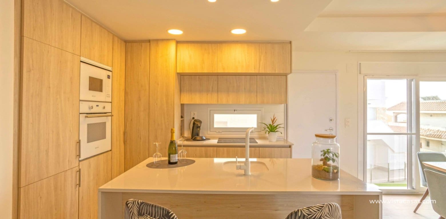 2 bedroom Apartment for sale in Villamartin - € 299,950 (Ref: 8703114)