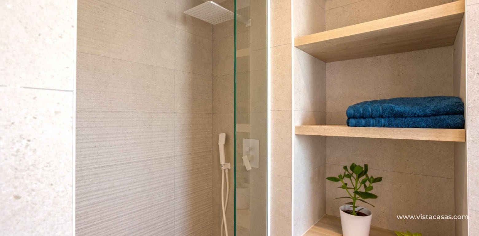 2 bedroom Apartment for sale in Villamartin - € 299,950 (Ref: 8703114)